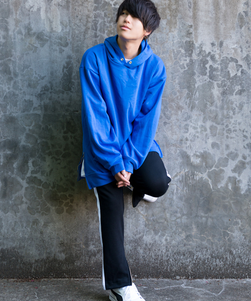 MANGROVE（マングローブ）の「【MANGROVE】スウェット裾ZIPプルオーバーBIGパーカー（パーカー・メンズ・ベージュ/ネイビー/マスタード/ホワイト/ブラック/グレー/チャコールグレー/ブルー/ダークグレー/杢グレー・FREE）」の15枚目の写真