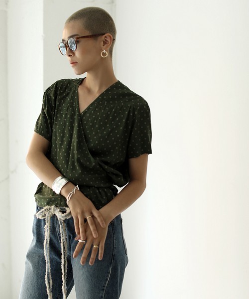 TODAYFUL（トゥデイフル）の「ワイドニュアンスバングル（バングル/リストバンド・レディース・シルバー・FREE）」の12枚目の写真