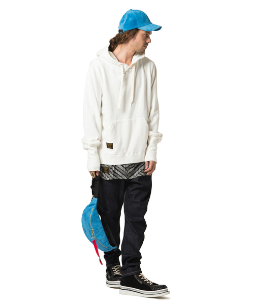 glamb(グラム)の「Viola hoodie / ヴィオラフーディ(パーカー・メンズ・ブラック/グリーン/ホワイト/グレー・2/0/1/3/4)」の14枚目の写真