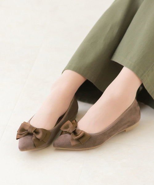menue(メヌエ)の「イイ女ポインテッド グログランリボン ローヒールパンプス(パンプス・レディース・ブラック/アッシュブラウン/ネイビー/エンジ/ブラック系その他・22cm/22.5cm/21.5cm/23cm/23.5cm/24cm/24.5cm/25cm/25.5cm/26.0cm)」の3枚目の写真