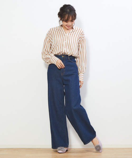 Au BANNISTER（オゥバニスター）の「ファーバックルフラットパンプス（パンプス・レディース・ブラック/ラベンダー/グレイッシュベージュ・38/39/35/36/37）」の4枚目の写真