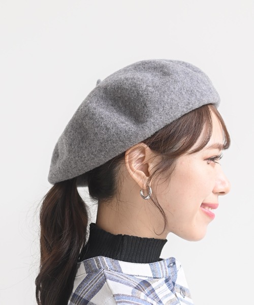 Johnstons of Elgin グレー ベレー帽 Johnstons of Elgin グレー ベレー帽