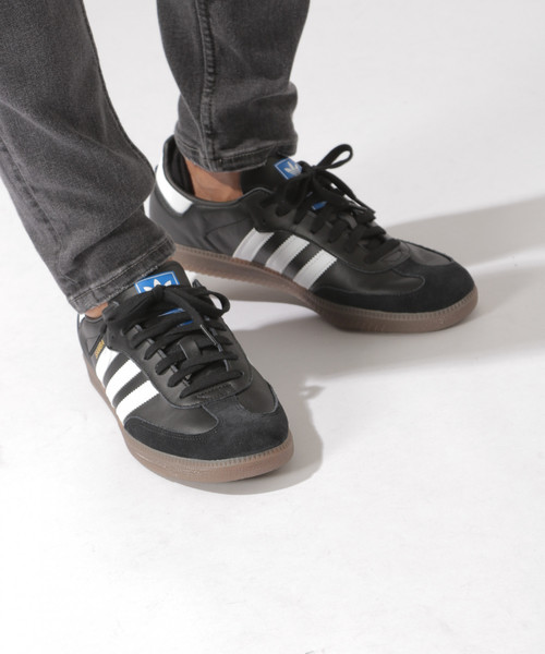 adidas(アディダス)の「【adidas(アディダス)】SAMBA(MEN)(スニーカー・メンズ・ホワイト/ブラック・SMALL/MEDIUM/LARGE)」の2枚目の写真