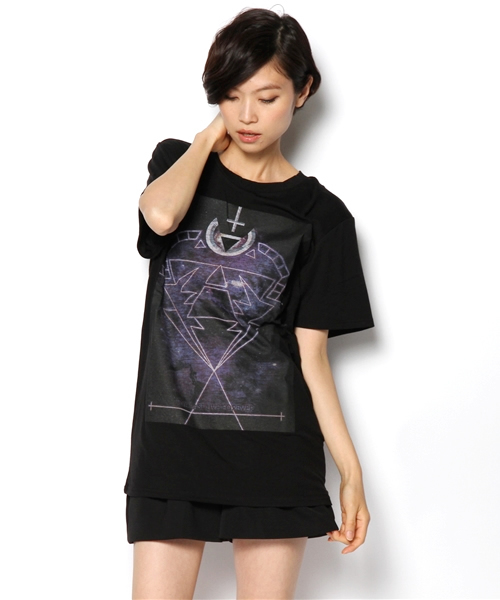 DANCE LB-03(ダンス エルビー・ゼロスリー)の「トライアングル BOYS Tシャツ(Tシャツ/カットソー・レディース・ホワイト系/ブラック系・FREE)」の2枚目の写真