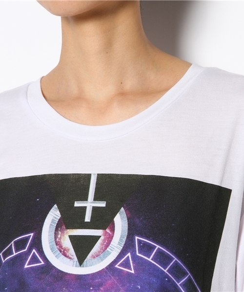 DANCE LB-03(ダンス エルビー・ゼロスリー)の「トライアングル BOYS Tシャツ(Tシャツ/カットソー・レディース・ホワイト系/ブラック系・FREE)」の7枚目の写真