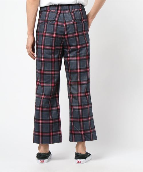 BURROWS(バローズ)の「チェックワイドパンツ(デニムパンツ・メンズ・ベージュ/ネイビー/ブラウン・M/L)」の4枚目の写真