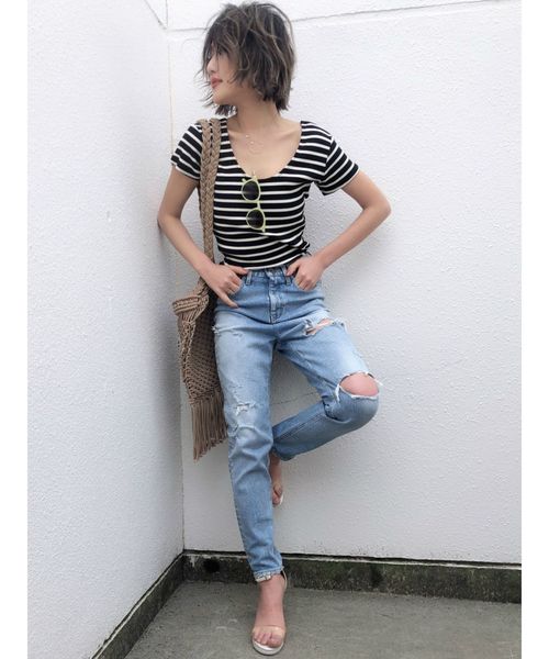 GYDA(ジェイダ)の「GROUNGE DAMAGE ペグトップデニムパンツ(デニムパンツ・レディース・ライトブルー/ブルー・SMALL/MEDIUM/X-SMALL)」の20枚目の写真