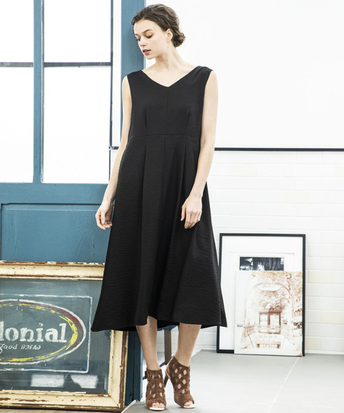 Emma Taylor（エマテイラー）の「リングドットフレアドレス（ドレス・レディース・ブラック/ベージュ/カーキ・36/38）」の13枚目の写真