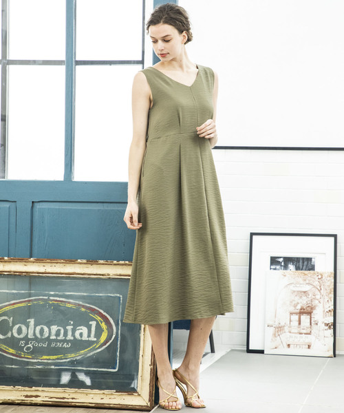 Emma Taylor（エマテイラー）の「リングドットフレアドレス（ドレス・レディース・ブラック/ベージュ/カーキ・36/38）」の17枚目の写真