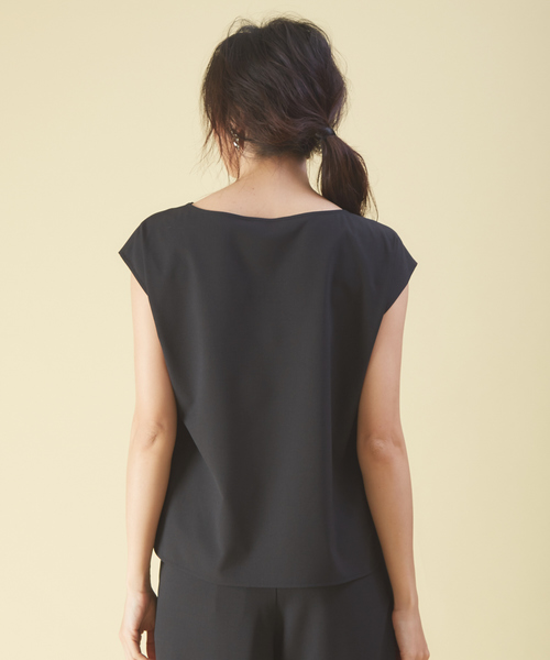 qualite（カリテ）の「《吸汗速乾・UVカット・接触冷感・透け防止》ドライスラブシャツ（シャツ/ブラウス・レディース・ブラック/グレー/ホワイト・38/36）」の22枚目の写真