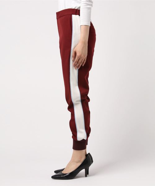 MUVEIL（ミュベール）の「【MUVEIL】サイドライン入りパンツ（その他パンツ・レディース・バーガンディー・38）」の2枚目の写真