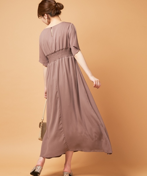 natural couture(ナチュラルクチュール)の「すっきりAラインレトロワンピース(ワンピース・レディース・オフホワイト/ブラック/モカ/ベージュ/グリーン/ネイビー・FREE)」の15枚目の写真