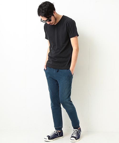 BEAMS PLUS(ビームスプラス)の「BEAMS PLUS / V-NECK TEE(Tシャツ/カットソー・メンズ・オフホワイト/ネイビー/ブラック/ピンク・LARGE/SMALL/MEDIUM/X-LARGE)」の17枚目の写真