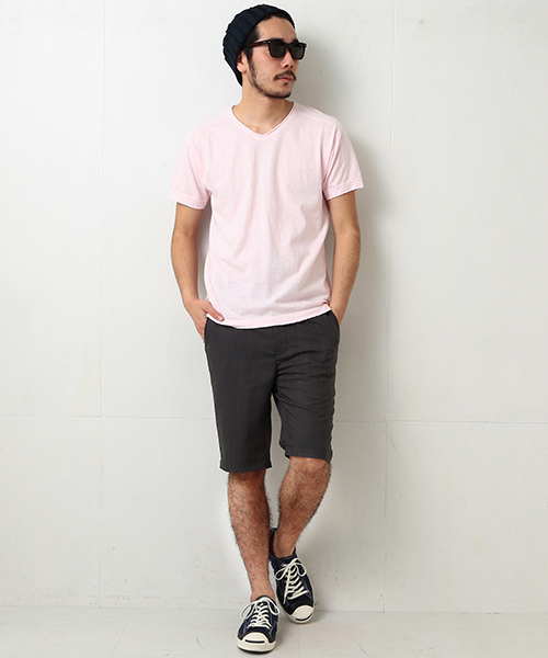 BEAMS PLUS(ビームスプラス)の「BEAMS PLUS / V-NECK TEE(Tシャツ/カットソー・メンズ・オフホワイト/ネイビー/ブラック/ピンク・LARGE/SMALL/MEDIUM/X-LARGE)」の18枚目の写真