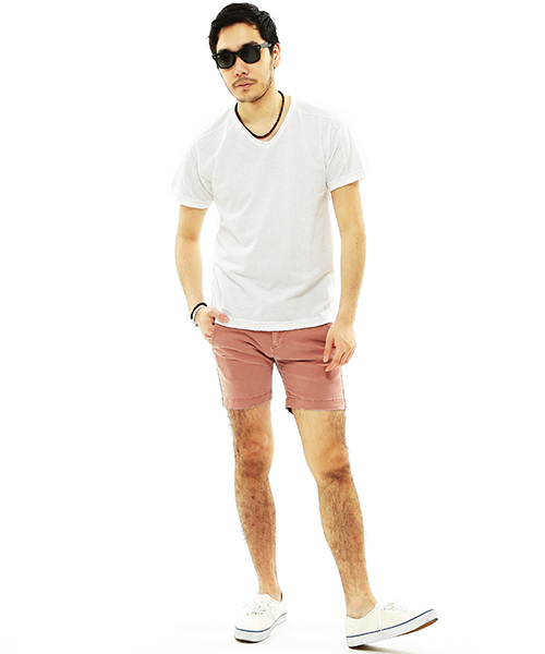 BEAMS PLUS(ビームスプラス)の「BEAMS PLUS / V-NECK TEE(Tシャツ/カットソー・メンズ・オフホワイト/ネイビー/ブラック/ピンク・LARGE/SMALL/MEDIUM/X-LARGE)」の14枚目の写真