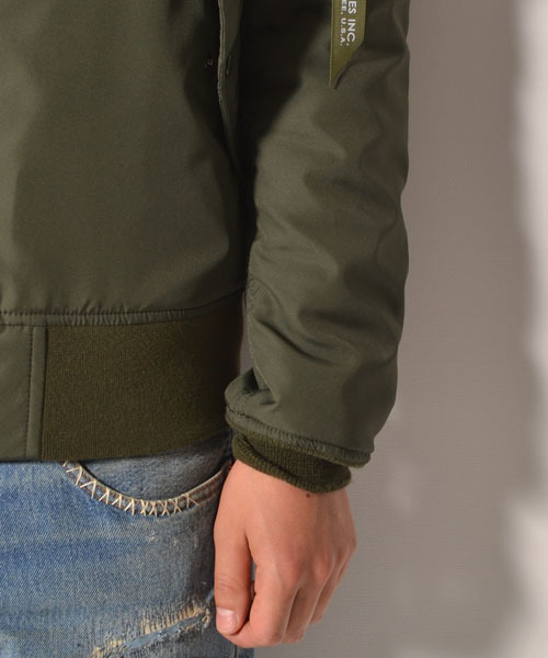 AMERICAN RAG CIE(アメリカンラグシー)の「ALPHA × AMERICAN RAG CIE リモンタMA-1∴(ミリタリージャケット・メンズ・オリーブ/ネイビー・SMALL/MEDIUM/LARGE)」の21枚目の写真