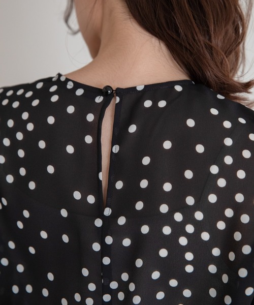 Munich(ミューニック)の「ポルカドットジョーゼットロングワンピース(ワンピース・レディース・ライトベージュ/ダークパープル/ブラック・FREE)」の18枚目の写真