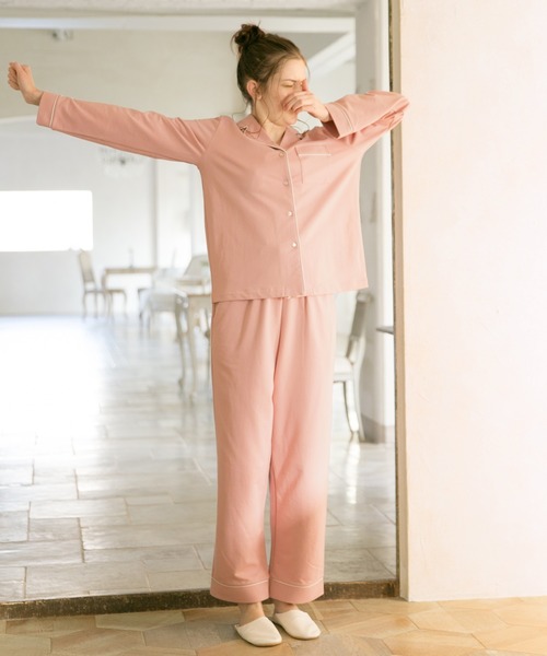 bijorie（ビジュリィ）の「裏毛パイピングパジャマ（ルームウェア/パジャマ・レディース・ブルー/アイボリー/ピンク・FREE）」の3枚目の写真