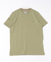 TOMMY JEANS（トミー ジーンズ）の「何枚あっても重宝する！ペアコーデにもピッタリ！少し大きめのサイジング【TOMMY HILFIGER】CORE FLAG CREW NECK TEE 09T3139 ワンポイント刺繍TEEシャツ ベーシッククルーネック半袖Tシャツ ビッグシルエット（Tシャツ/カットソー）」