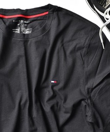 TOMMY HILFIGER（トミーヒルフィガー）の「何枚あっても重宝する！ペアコーデにもピッタリ！少し大きめのサイジング【TOMMY HILFIGER】CORE FLAG CREW NECK TEE 09T3139 ワンポイント刺繍TEEシャツ ベーシッククルーネック半袖Tシャツ ビッグシルエット（Tシャツ/カットソー）」