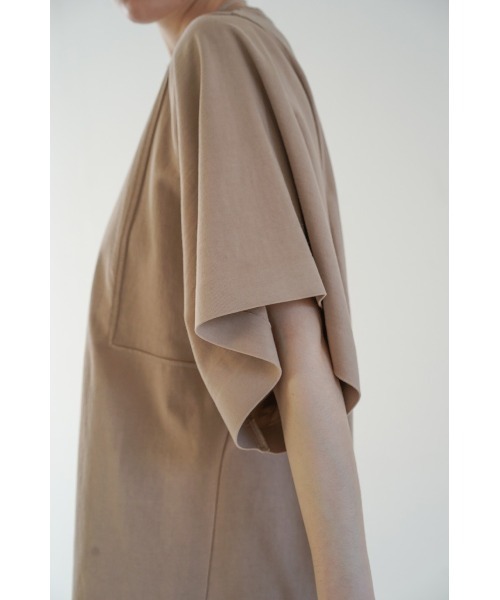 CLANE（クラネ）の「T-LINE BIG TOPS（Tシャツ/カットソー・レディース・ホワイト/ブラック/ベージュ・1/2）」の21枚目の写真