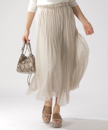 シアープリーツスカート