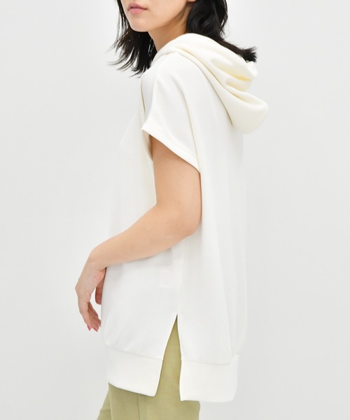 Ambre Neige(アンブルネージュ)の「フレンチスリーブパーカー/パウダリーパーカー/【WEB/EC限定商品】(パーカー・レディース・カーキ/サックスブルー/オフホワイト・FREE)」の11枚目の写真