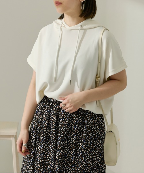 Ambre Neige(アンブルネージュ)の「フレンチスリーブパーカー/パウダリーパーカー/【WEB/EC限定商品】(パーカー・レディース・カーキ/サックスブルー/オフホワイト・FREE)」の19枚目の写真