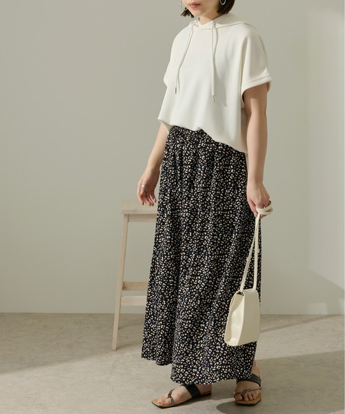 Ambre Neige(アンブルネージュ)の「フレンチスリーブパーカー/パウダリーパーカー/【WEB/EC限定商品】(パーカー・レディース・カーキ/サックスブルー/オフホワイト・FREE)」の20枚目の写真