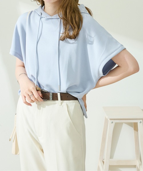 Ambre Neige(アンブルネージュ)の「フレンチスリーブパーカー/パウダリーパーカー/【WEB/EC限定商品】(パーカー・レディース・カーキ/サックスブルー/オフホワイト・FREE)」の13枚目の写真