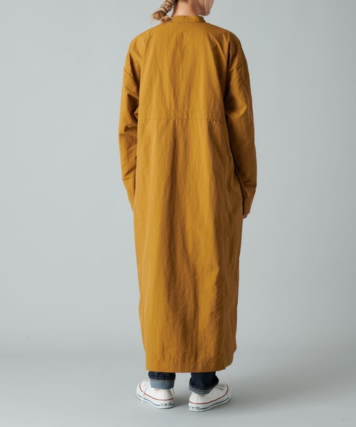 PUAL CE CIN(ピュアルセシン)の「スタンドカラー前開きワンピース(ワンピース・レディース・ブラック/ベージュ/キャメル・FREE)」の21枚目の写真