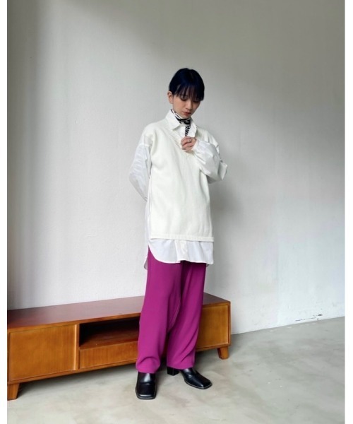 Solace（ソレイス）の「ベストレイヤードオーバーシルエットシャツ（シャツ/ブラウス・レディース・ブルー/ホワイト・FREE）」の4枚目の写真