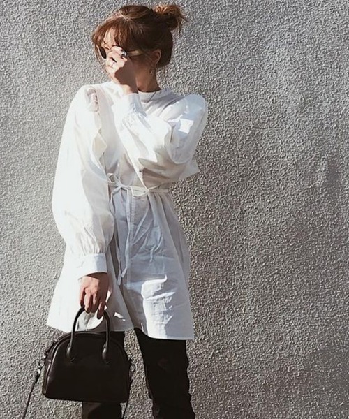 Per sist ence（パーシエンス）の「2WAY ボリュームスリーブ コットン チュニックブラウス/ミニワンピ（ワンピース・レディース・ブラック/パープル/オフホワイト/グリーン/ベージュ・FREE）」の2枚目の写真