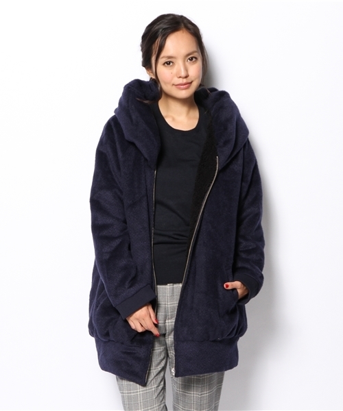 DISCOAT（ディスコート）の「【Discoat】ボリューム衿ボアブルゾン（ブルゾン・レディース・オフホワイト/ネイビー/グレー/ブラック・ﾌﾘ-）」の4枚目の写真