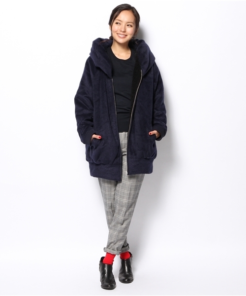 DISCOAT（ディスコート）の「【Discoat】ボリューム衿ボアブルゾン（ブルゾン・レディース・オフホワイト/ネイビー/グレー/ブラック・ﾌﾘ-）」の8枚目の写真