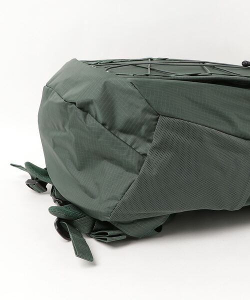 HAGLOFS（ホグロフス）の「ビーデ 25リットル（バックパック/リュック・メンズ・ブラック/グリーン/ブルー系その他・ONE SIZE）」の5枚目の写真