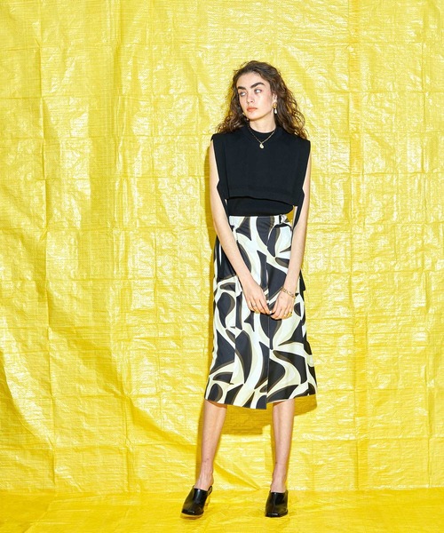 PUBLIC TOKYO(パブリックトウキョウ)の「ジオメトリックスカート(スカート・レディース・ブラウン・FREE)」の6枚目の写真