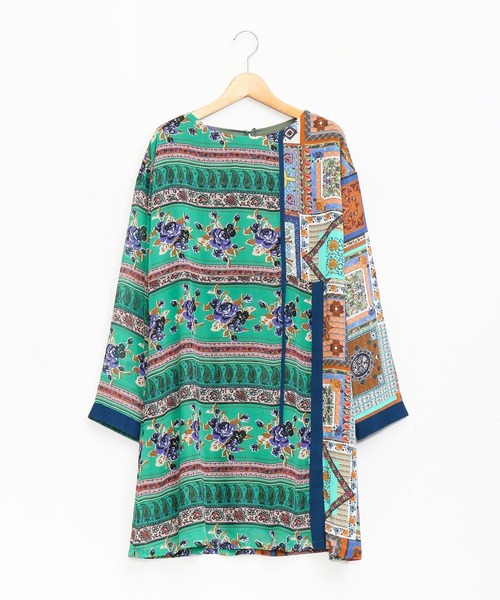 AS KNOW AS de base（アズノゥアズドゥバズ）の「花々を着るＴＮ（チュニック・レディース・ブラウン/グリーン・FREE）」の2枚目の写真