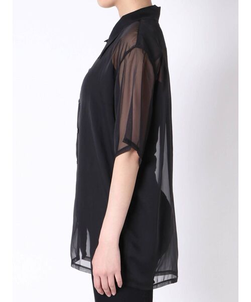 EMODA(エモダ)の「セミシアーシャツ(シャツ/ブラウス・レディース・ブラック/ピンク/ブルー/マスタード・FREE)」の13枚目の写真