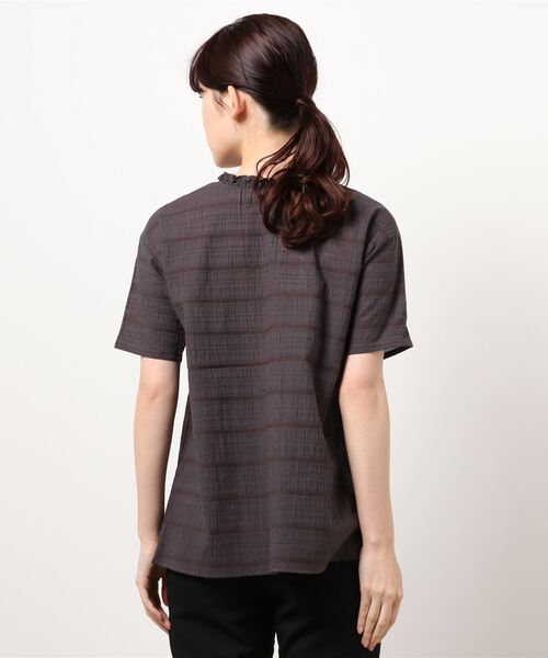 Samansa Mos2（サマンサ モスモス）の「シャーリングブラウス（シャツ/ブラウス・レディース・イエロー/チャコール/ベージュ/オフホワイト・ﾌﾘ-）」の6枚目の写真