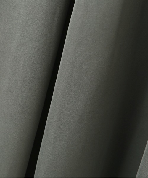 NATURAL BEAUTY BASIC（ナチュラルビューティーベーシック）の「【Petit LUXE】シルキーサテン2WAYブラウス（シャツ/ブラウス・レディース・グレー系その他/ベージュ/ラベンダー・SMALL/MEDIUM）」の10枚目の写真