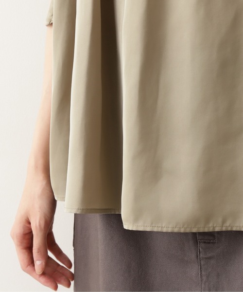 NATURAL BEAUTY BASIC（ナチュラルビューティーベーシック）の「【Petit LUXE】シルキーサテン2WAYブラウス（シャツ/ブラウス・レディース・グレー系その他/ベージュ/ラベンダー・SMALL/MEDIUM）」の20枚目の写真