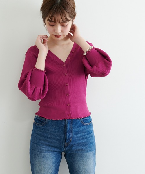 natural couture(ナチュラルクチュール)の「袖口メローショート丈リブカーデ(ニット/セーター・レディース・オフホワイト/ブラウン/ピンク/ブラック・FREE)」の2枚目の写真