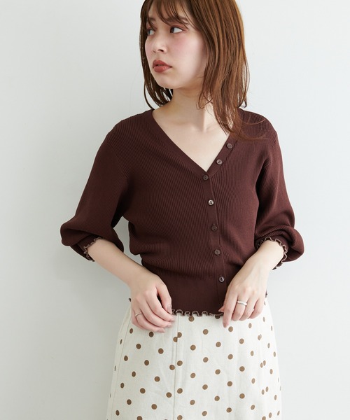 natural couture(ナチュラルクチュール)の「袖口メローショート丈リブカーデ(ニット/セーター・レディース・オフホワイト/ブラウン/ピンク/ブラック・FREE)」の19枚目の写真