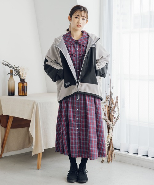 MILKFED.（ミルクフェド）の「PLAID RUFFLE DRESS（ワンピース・レディース・レッド/ネイビー・ONE SIZE）」の5枚目の写真