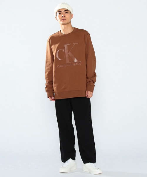 Calvin Klein Jeans（カルヴァンクラインジーンズ）の「アーバン エクスプレッション ロゴ スウェットシャツ（スウェット・メンズ・ブラック/ブラウン・S/M/L/XL）」の6枚目の写真