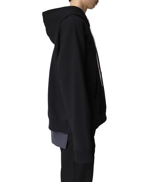 Maison MIHARA YASUHIRO（メゾンミハラヤスヒロ）の「【Maison MIHARA YASUHIRO】 MmYエンブロイダードフーディー/ MmY Embroideried Hoodie（スウェット・メンズ・ホワイト/ブラック/グレー・46/48/44/50）」の12枚目の写真