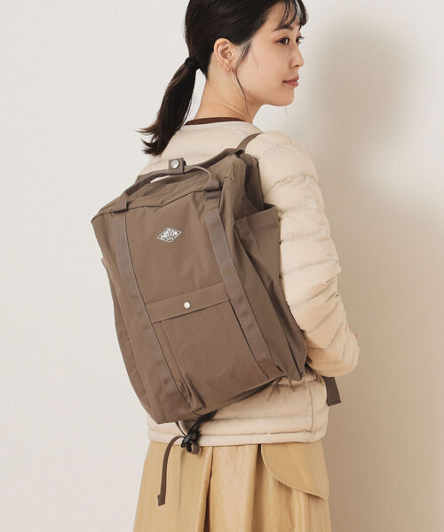 Ray BEAMS(レイビームス)の「【WEB限定】DANTON / スクエア バックパック(バックパック/リュック・レディース・ベージュ/ブラック・ONE SIZE)」の7枚目の写真
