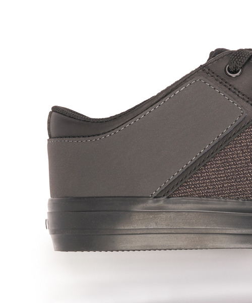 CHROME（クローム）の「SOUTHSIDE 3.0 LOW / サウスサイド 3.0 ロー Panaracer テクニカルコラボレーション（スニーカー・メンズ・ブラック・27.5cm/29cm/26cm/25.5cm/28cm/26.5cm/27cm/25cm）」の4枚目の写真