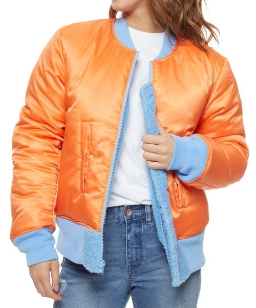 RVCA(ルーカ)の「RVCA レディース HOTH MA-1 JACKET ジャケット【2021年秋冬モデル】/ルーカリバーシブルボアブルゾン(ブルゾン・レディース・ブラック/ナチュラル/スカイブルー・X-SMALL/SMALL)」の21枚目の写真